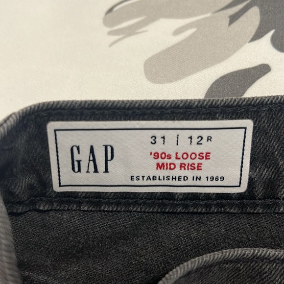Sz 12 Gap 90s loose mid rise Jean NWT - Picture 2 of 4